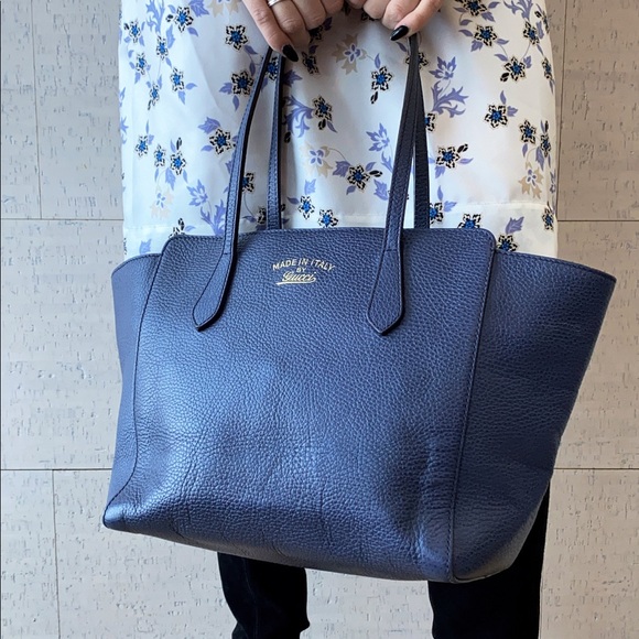 Gucci Navy Leather Swing Tote - Picture 7 of 12